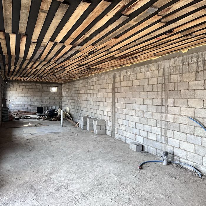 Продам дом  20|4 кв2 черновой вариант