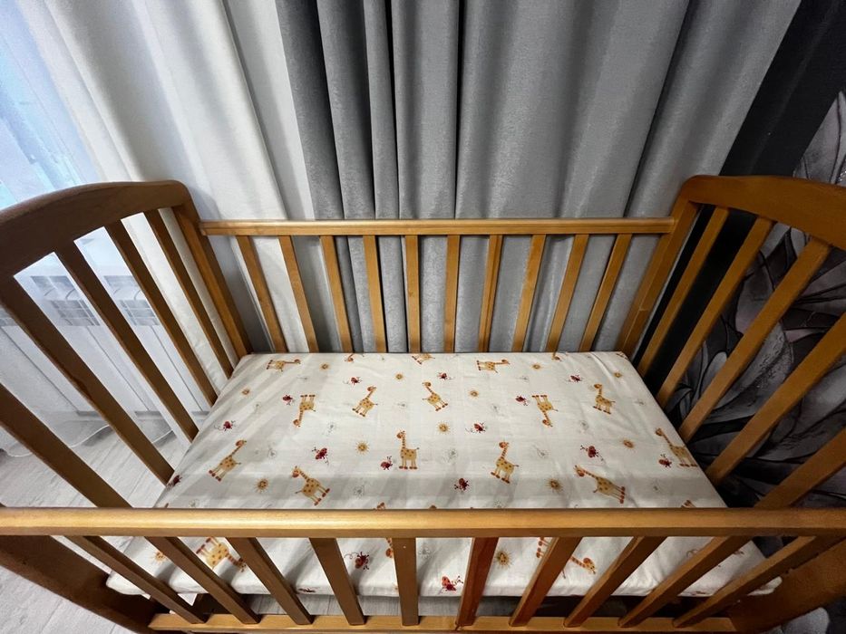 Продам детскую кроватку