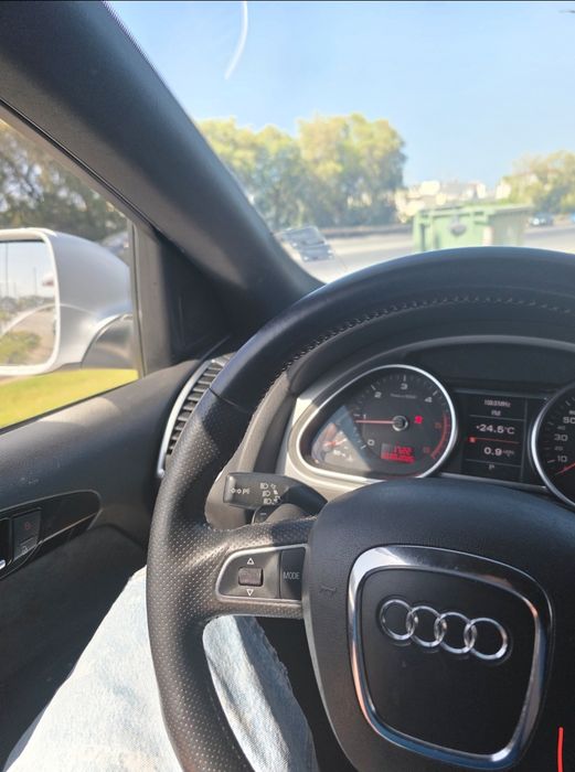 Audi Q7 напълно обслужено