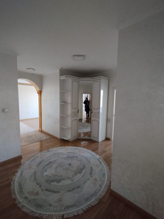 Продам квартиру 3 комнат