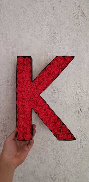 Буква или цифра от рози в кутия. Персонализиран ръчно изработен gift
