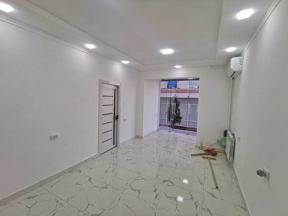 Продается нежилое помещение вдоль дороги Учтепа оутлет