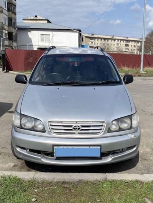 ПРОДАЕТСЯ Toyota Ipsum 1996