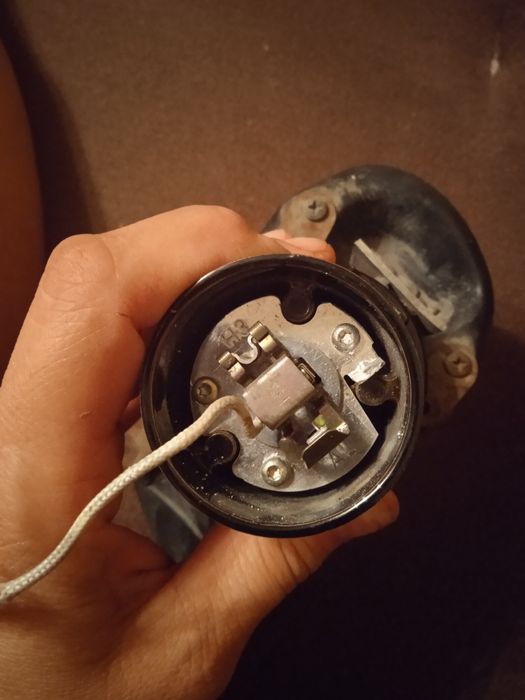 Противотуманка-правая.Стояла на  Kia Karnival.