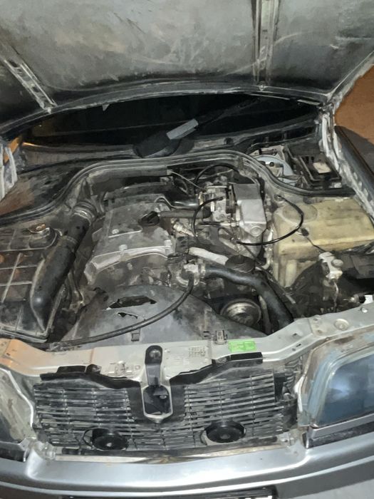 В продаже мерседес с 180