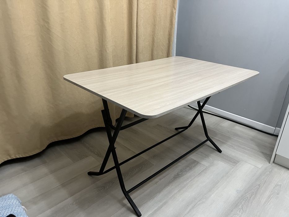 Продается стол  120х80