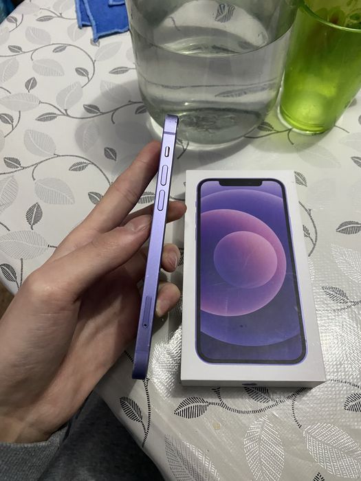 Продам Айфон 12 256gb 72%