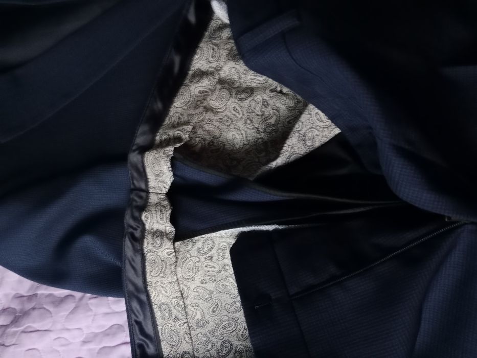 Продам мужской костюм