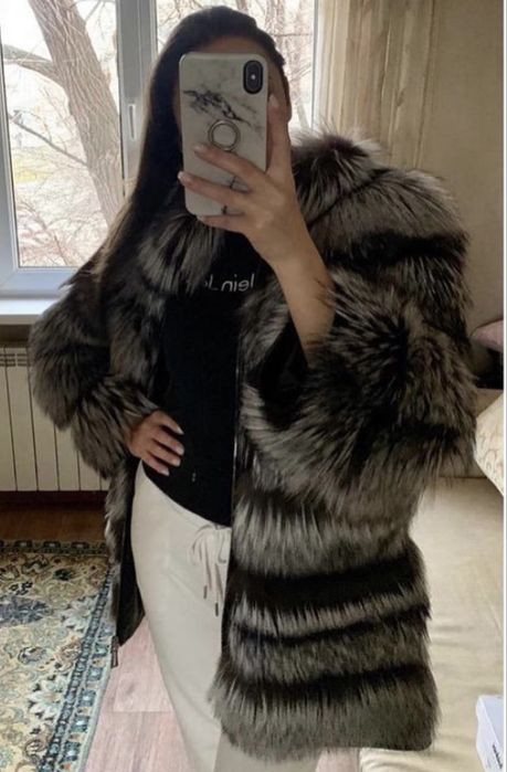 Шуба из чернобурой лисы, люкс качества