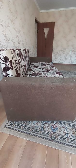 Срочно продам Диван