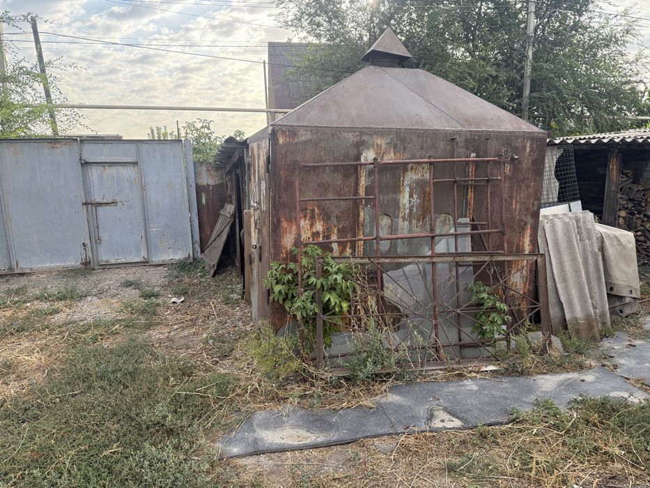 Продам сейф пустой