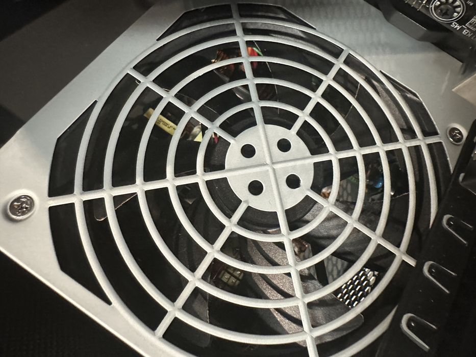 Настолно PC компютър