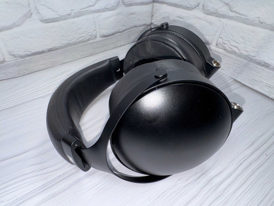 Monolith M1570C Monoprice | Планарни аудиофилски слушалки около ушите (Circumaural) / Monolith M1570 C
