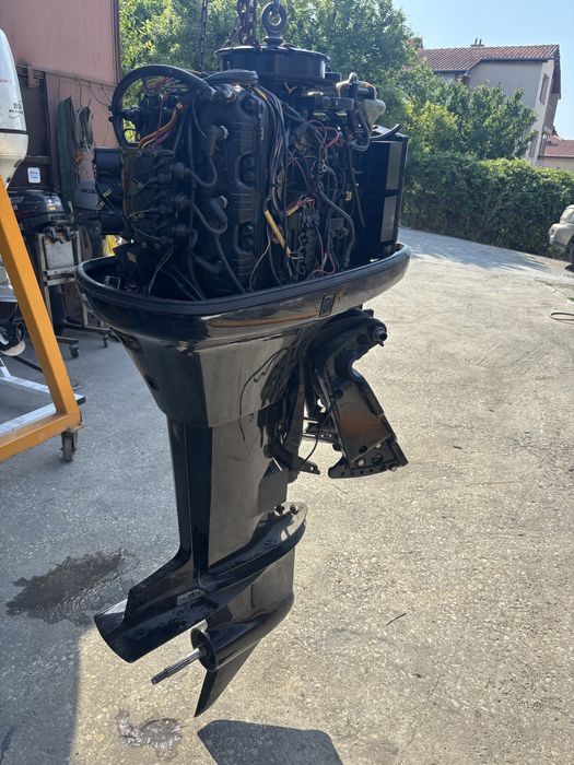 Двигател за лодка на части