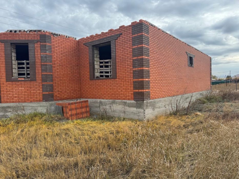 Продам недостроенный дом