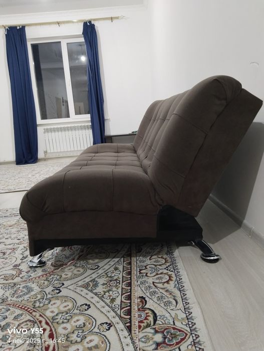 Диван кровать . Диван