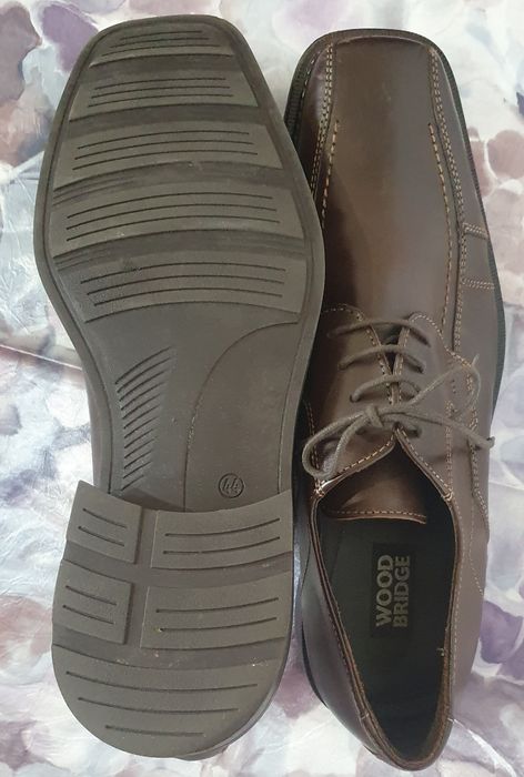 Vând pantofi  din piele bărbați