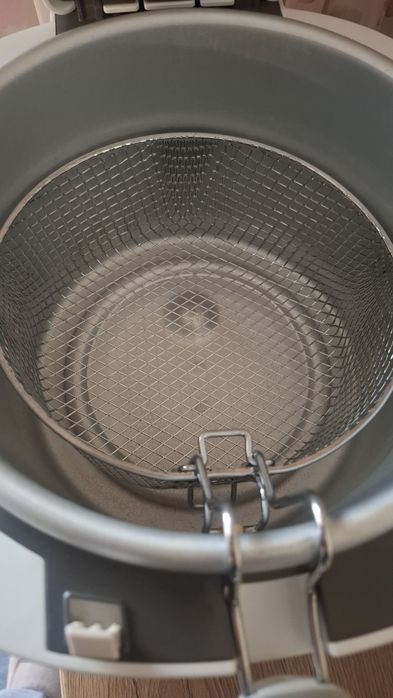 Фритюрник Tefal Uno и керамични котлони Teka