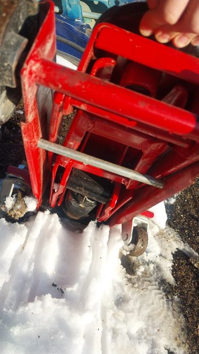 Данкрат.          .