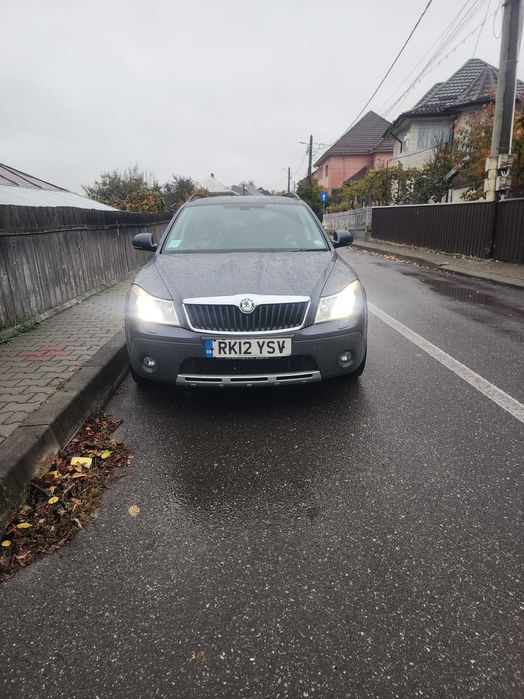 Vand skoda octavia scout volan dreapta