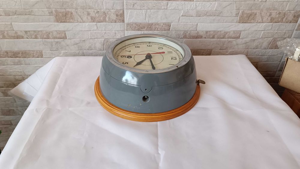 Стар руски корабен часовник - ОЧЗ - 1970" година