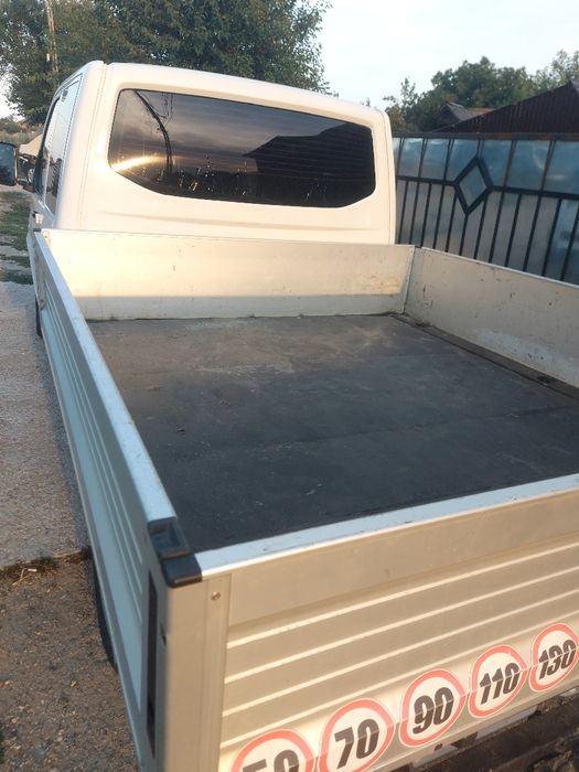 Vw Transporter T5 Doka 2013 – întreținut, ideal pentru muncă și transport