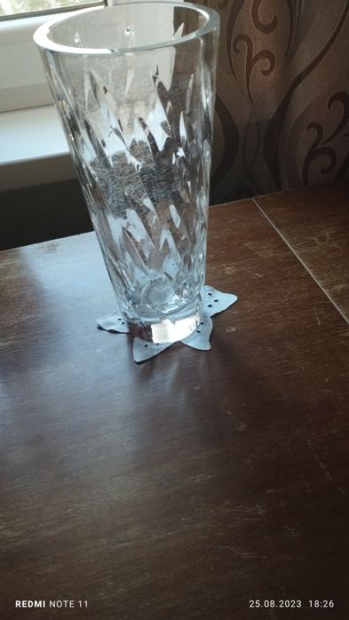 Хрустальная ваза для цветов