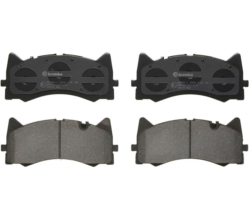 Mercedes GT накладки  brembo