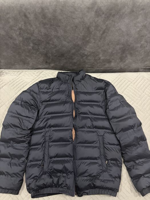 Продаю ветровку новая