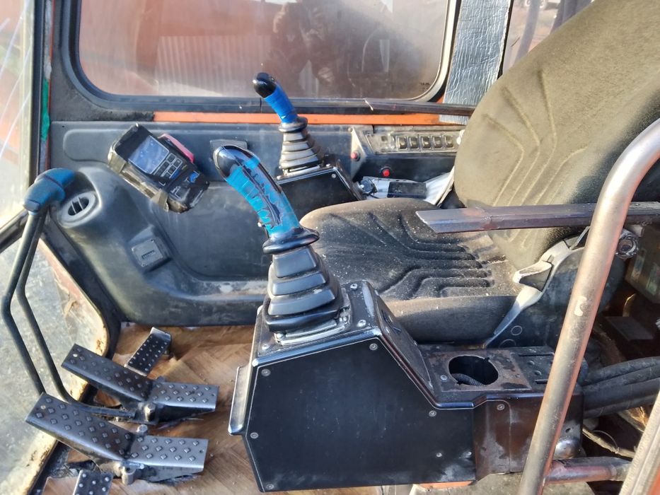 Продаю Экскаватор гусиничный