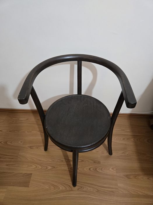 Scaun vintage din lemn curbat retro