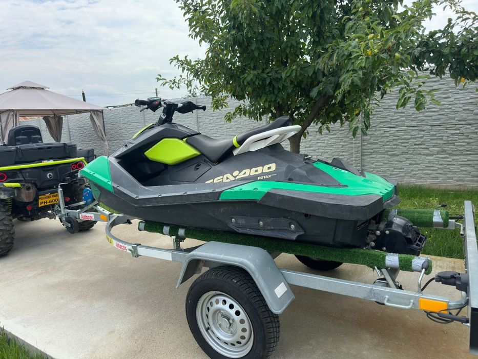 Jet ski Sea-Doo Trixx 2020 – 85h – fără probleme