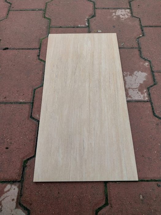 Продаю новый Керамогранит 30х60