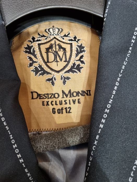 Desizo Monni Костюм (Пълна визия)