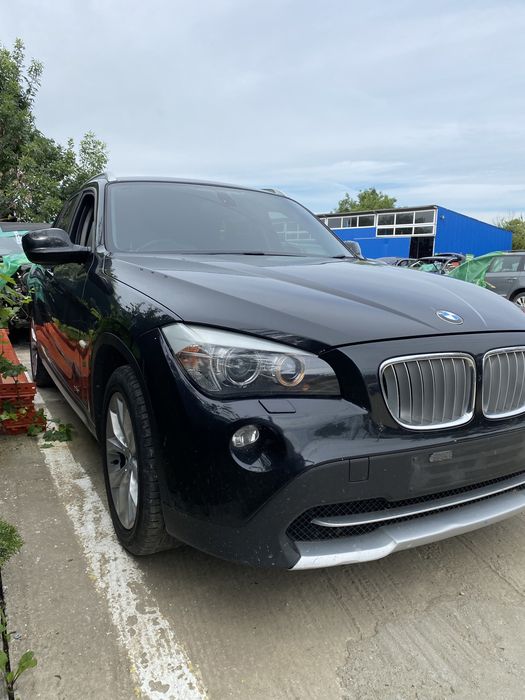 Haion cu lunetă BMW X1  2011