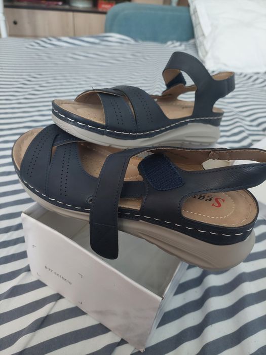 Se Vand Sandale Damă Nr 38 Noi In Cutie