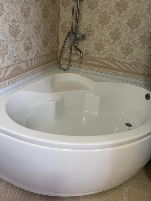 Акриловая ванна.