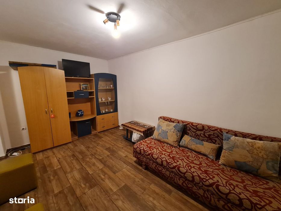 Inchiriez Garsoniera Confort 1 Moderna cu Balcon Micalaca Simfoniei