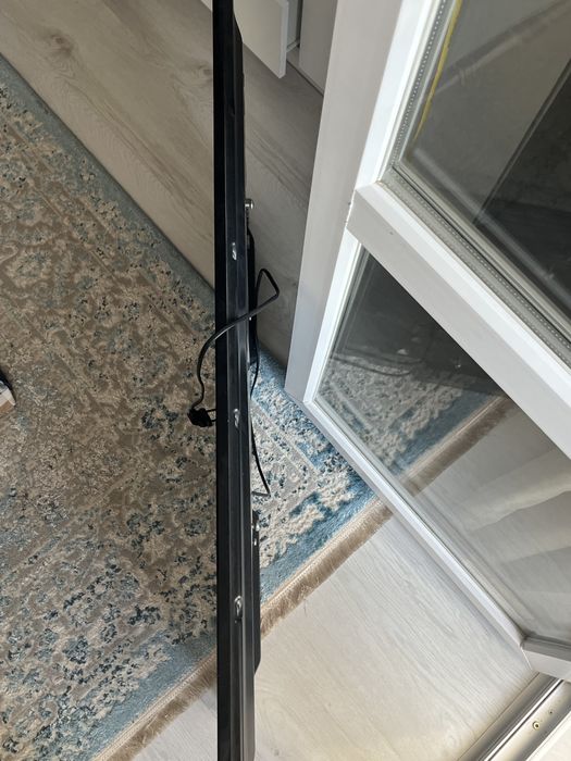 Телевизор LG буу