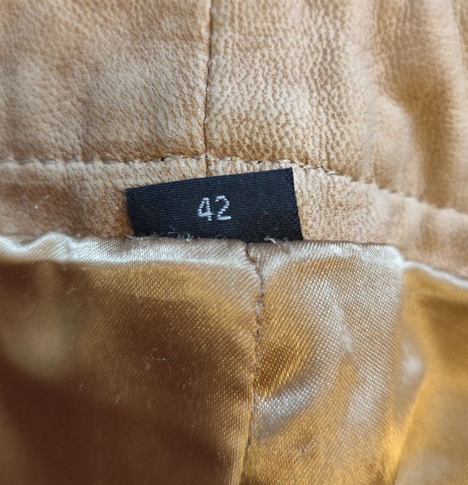 Pantaloni piele damă