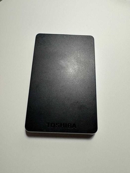 Hard Disk extern capacitate 1 TB - TOSHIBA USB
