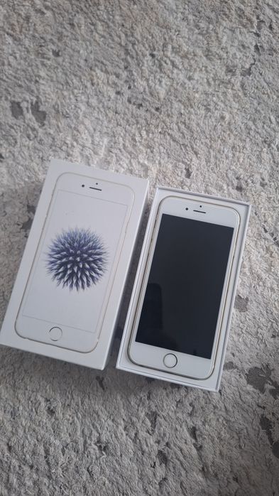 IPhone s5, s6 және біреуі. Samsung a52