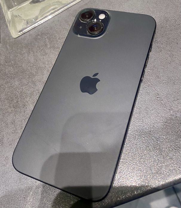 iPhone 15 Plus за части