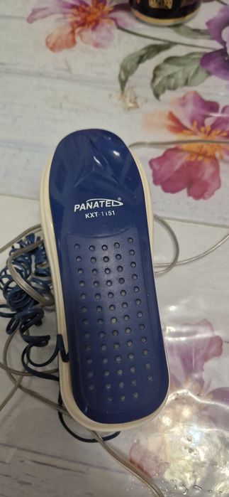 Продам телефон подвесной стационарный .