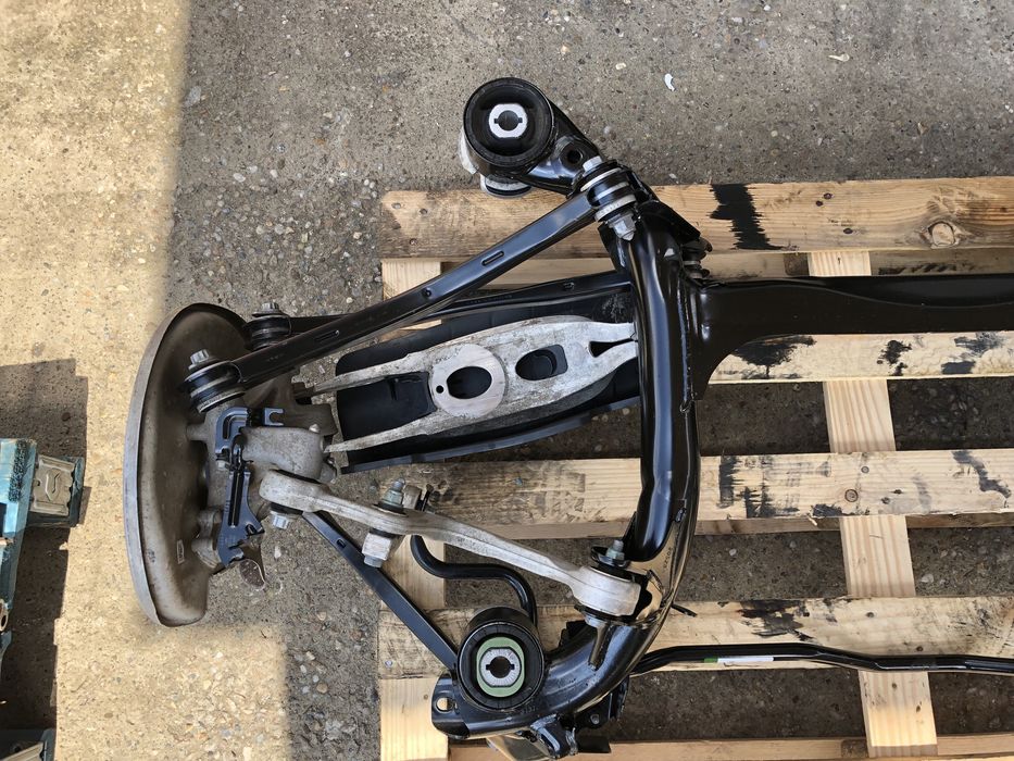 Punte spate Audi A4, A5 B9 - ca noua