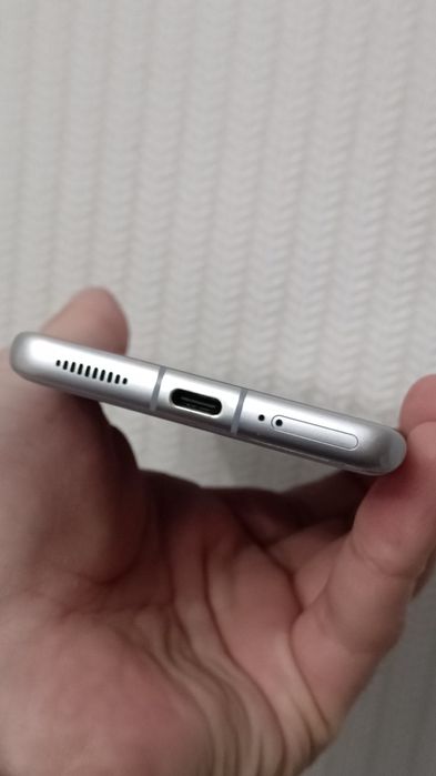 Xiaomi 12 256GB в хорошем состоянии