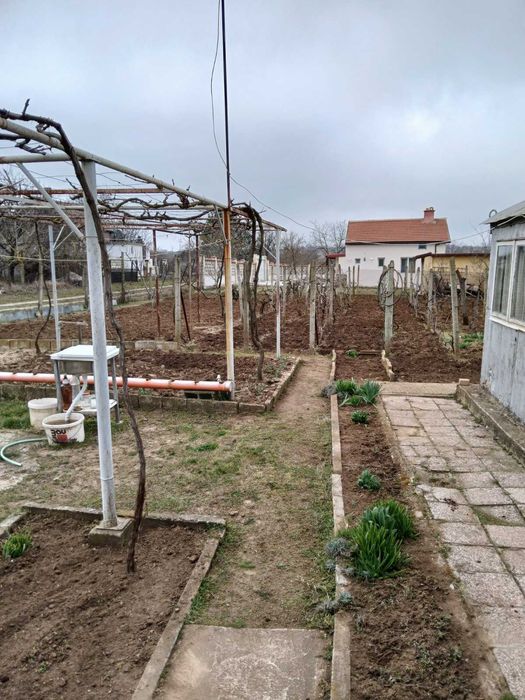 Продавам парцел без посредник