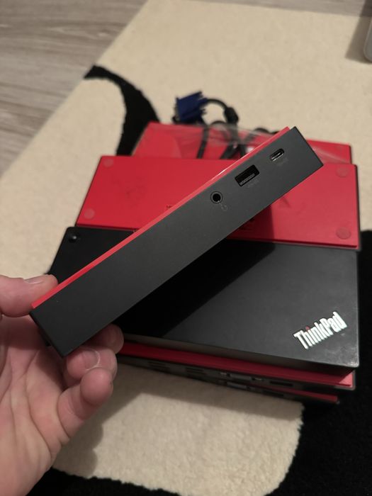Dock Lenovo thunderbolt 3/usb C,usb C-usb A ca nou