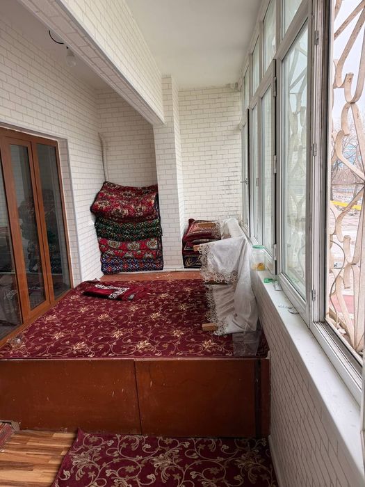 3 xonali kvartira faqat student qizlar uchun. Oila va yigitlarga yo'q.