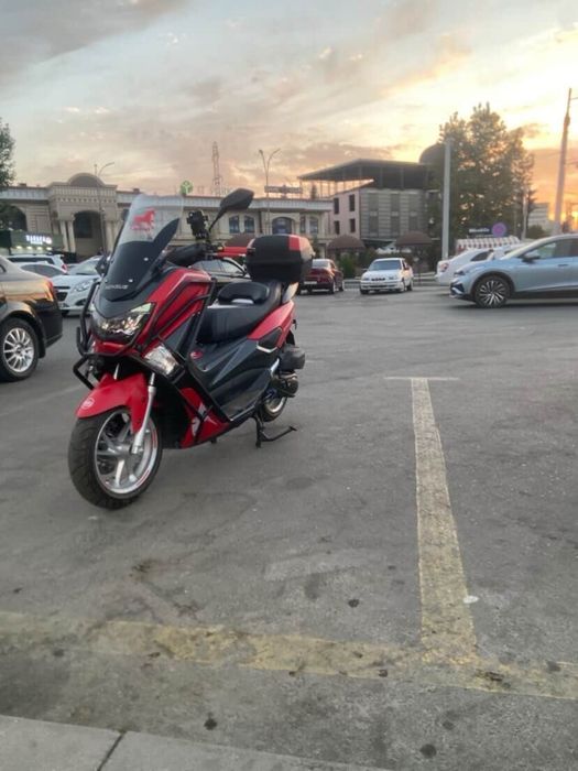 N max Skuter benzin 150